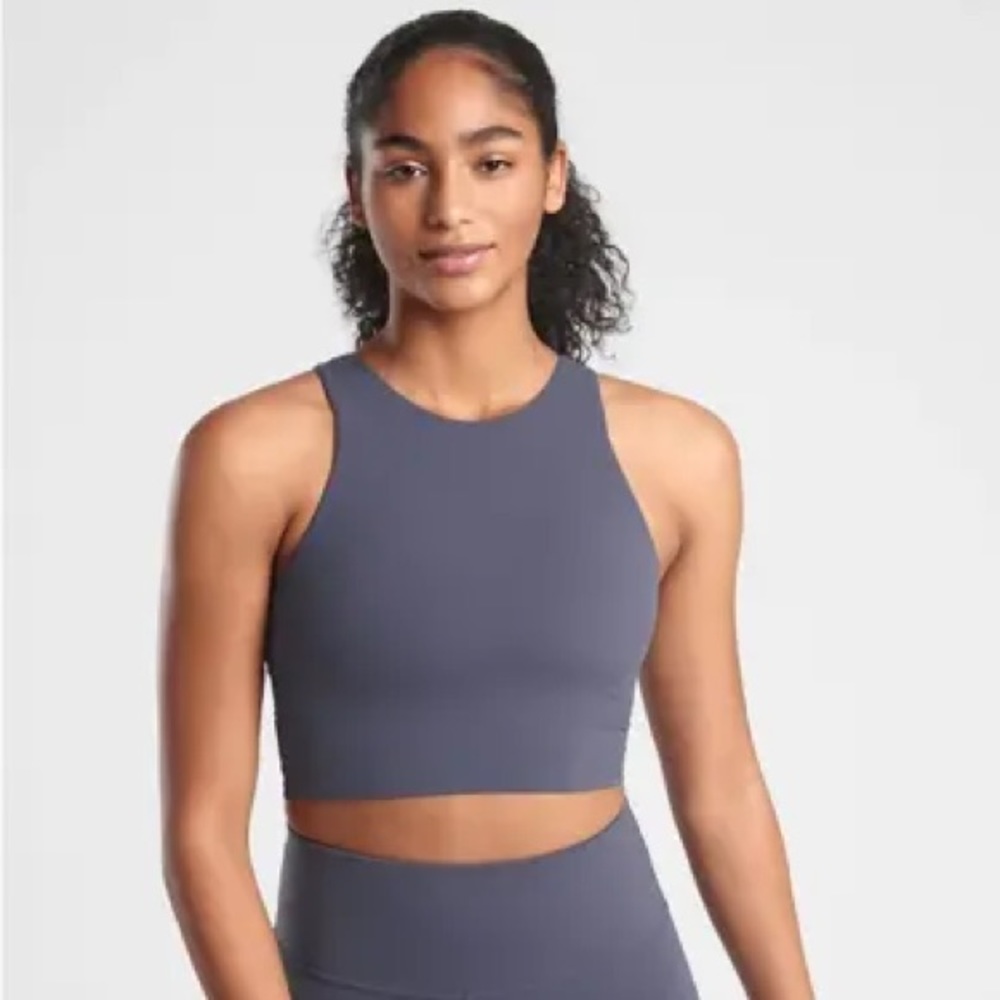 Athleta Conscious Crop A-C Cup in Medieval Violet size small